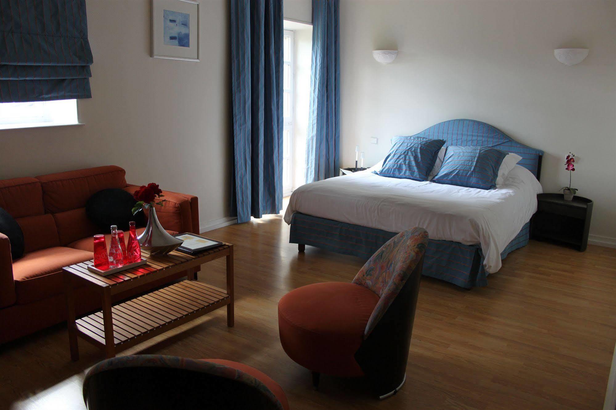 Demeures Et Chateaux L'Abbaye Caladoise - Anciennement Hostellerie Ferme Du Poulet วิลฟร็องช์-ซูร์-โซน ภายนอก รูปภาพ